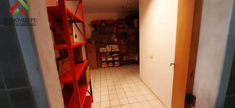 Imagem Galpão à venda em Jaboatão dos Guararapes-PE, bairro Candeias: 4 salas, 2 banheiros, 25 vagas de garagem, 342m² de área