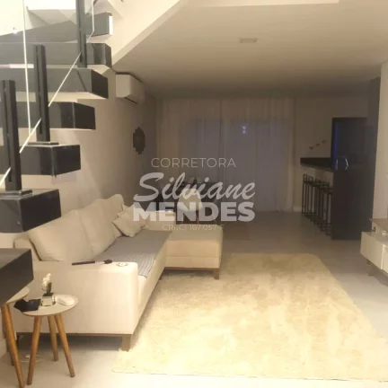 Imagem Lindo sobrado com 3 dorms (1 suíte) e piscina no condomínio Villágio Wanel