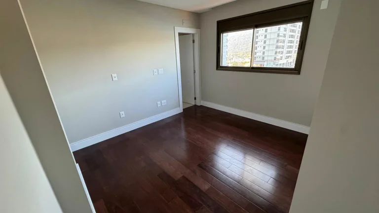 Imagem Apartamento com 4 dormitórios à venda sendo 4 suítes, 185.7 m² por - R$ 9.588.000,00 - Canto da Praia - Itapema/SC