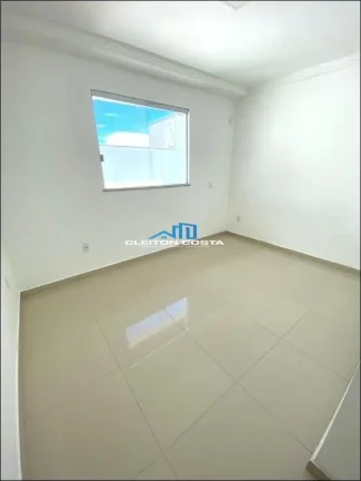 Imagem Casa para Venda em Feira de Santana, Mangabeira, 3 dormitórios, 2 suítes, 1 banheiro, 2 vagas