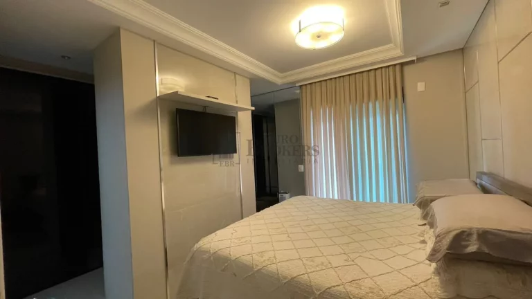 Imagem Apartamento diferenciado com 4 suítes, piscina e quadra esportiva no Av. Brasil