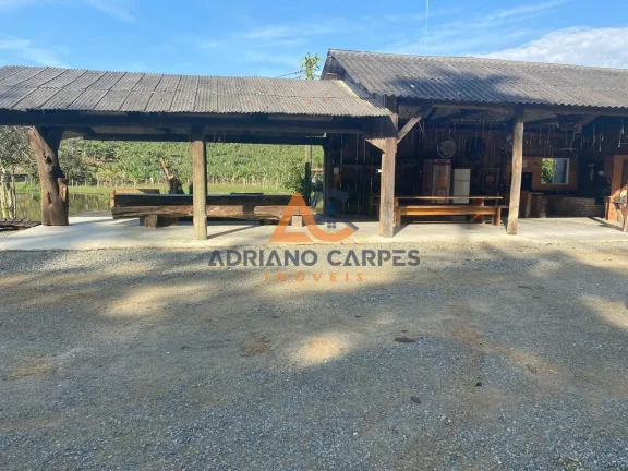 Imagem Chácara à venda em Balneário Piçarras-SC, com 3 dormitórios e 20.000 m² Adriano Carpes Imóveis vende