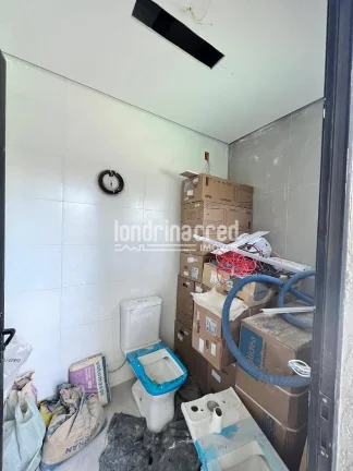 Imagem Casa assobradada mobiliada, 3 suítes com sacada, closet, piscina, churrasqueira, placas solares, 4 vagas, casa inteligente e acabamento premium