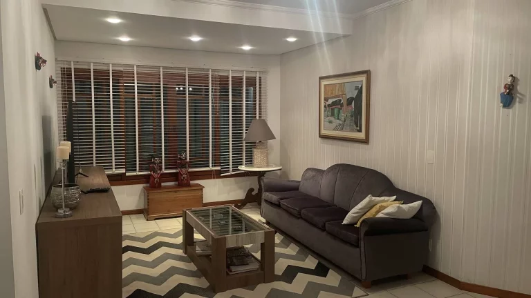 Imagem Casa com 6 Quartos para Temporada em Jurerê Internacional