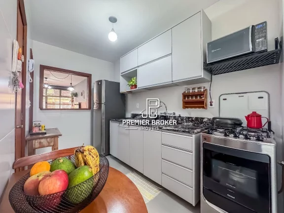 Imagem Apartamento à venda, 62 m² por R$ 320.000,00 - Várzea - Teresópolis/RJ