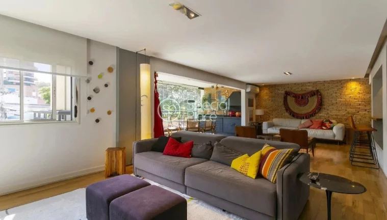 Imagem Lindo Apartamento com 191m² no Alto da Lapa. Ensolarado, com ares de casa! Todo reformado, varanda ...