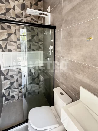 Imagem Casa à venda no Alphaville com três suítes, gourmet com piscina e churrasqueira
