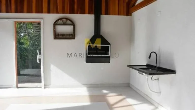 Imagem Maravilhosa Casa de Campo em Condomínio Resort Fazenda - Piscinas, 3 quartos sendo 2 suites em Piraquara