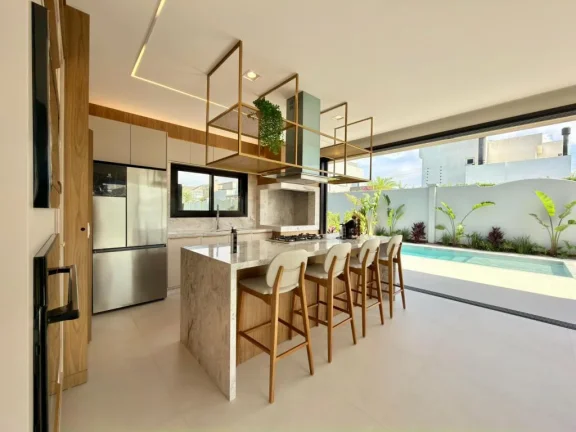 Imagem Casa em Condominio 4 Dormitórios - Bairro --