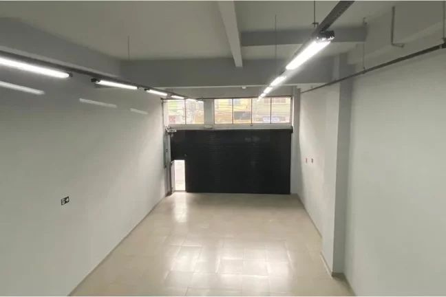 Imagem Salão Comercial Reformado na Lapa – Espaço Amplo, Versátil e Pronto para Sua Empresa!