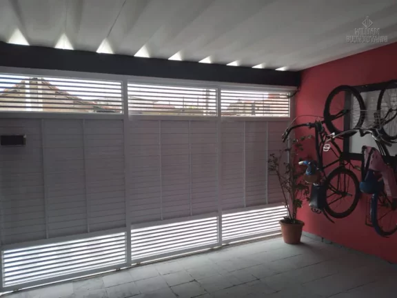 Imagem Casa térrea 2 dormitórios sendo 1 suíte com piscina Ocian