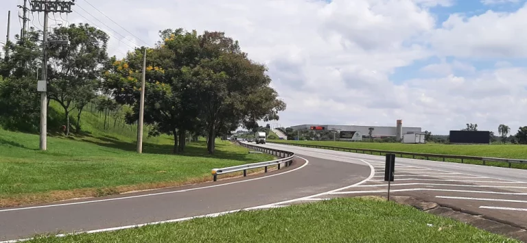 Imagem Área Itú - Bairro Varejão