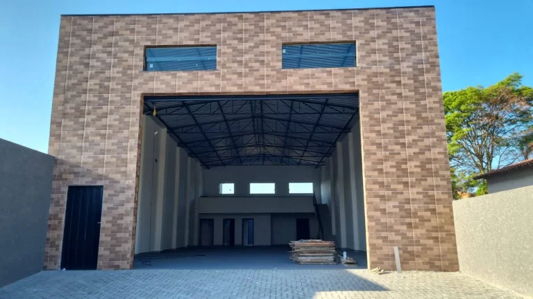 Imagem Galpão Comercial em Atibaia – 300m²