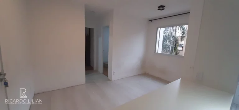 Imagem Apartamento com 2 dormitorios,sala, cozinha, banheiro social e area de serviços - Proximo a Via Anchieta - A VENDA!!!