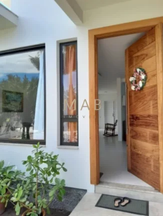 Imagem Casa de Alto Padrão à Venda em Lindo Condomínio na Cachoeira do Bom Jesus - Florianópolis SC!