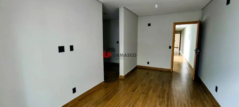 Imagem Sobrado à Venda, Cerâmica, São Caetano do Sul