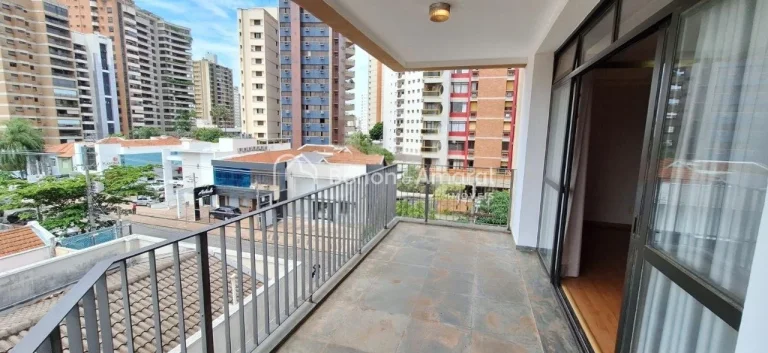 Imagem Localizado no coração do Cambuí, um dos bairros mais desejados de Campinas, este amplo apartament...