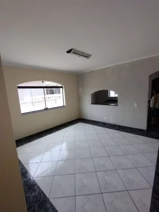 Imagem Sobrado com 3 dormitórios para alugar, 200 m² por R$ 3.150/mês - Parque Marajoara - Santo André/SP