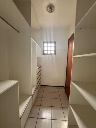 Imagem Casa em Condomínio para Venda em Teresina, Planalto Ininga, 4 dormitórios, 4 suítes, 4 banheiros, 4 vagas
