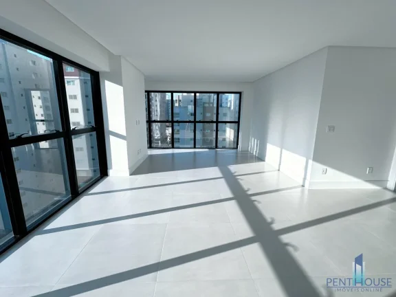 Imagem Apartamento Zona Central para Venda em Balneário Camboriú, CENTRO, 4 dormitórios, 2 suítes, 4 banheiros, 3 vagas