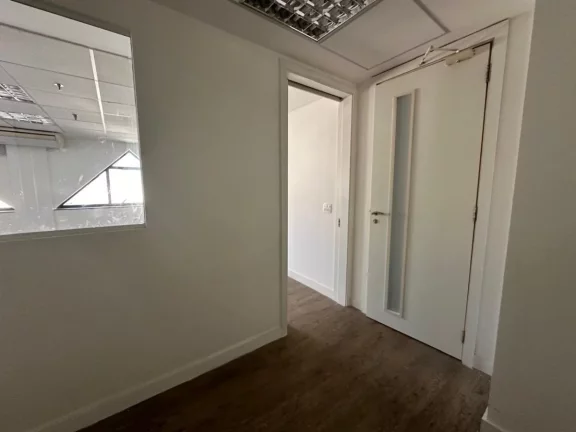 Imagem Sala Comercial para Alugar, 256 m² em Leblon - Rio De Janeiro