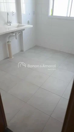 Imagem Localizado na Vila Garden, no coração da cidade e em frente ao parque linear, este apartamento de ...