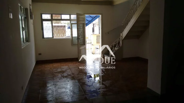 Imagem Casa com 2 dormitórios à venda, 257 m² por R$ 1.100.000,00 - Vila Matias - Santos/SP