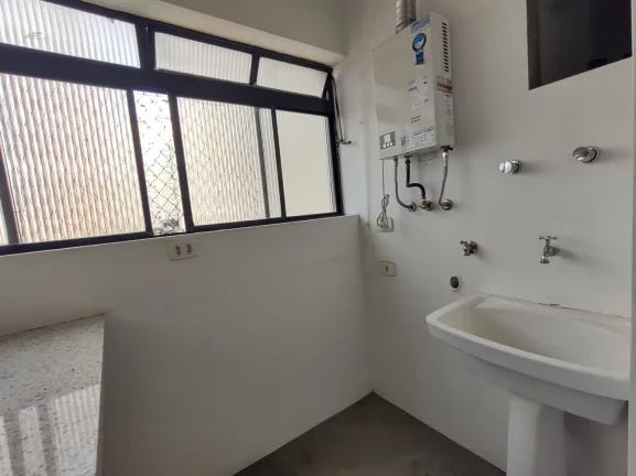 Imagem Apartamento reformado e pronto para morar em Perdizes com 01 vaga de garagem em um condomínio com portaria 24hs