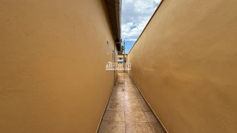 Imagem Casa à venda com 4 dormitórios no bairro Núcleo Habitacional Silvério Cartafina