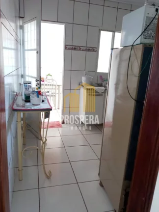 Imagem Casa no centro com possibilidade de conversão em ponto comercial