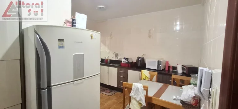 Imagem Apartamento à venda em Praia Grande-SP, Tupi: 2 quartos, 1 suíte, 1 sala, 2 banheiros, 1 vaga, 79m². Confira já!