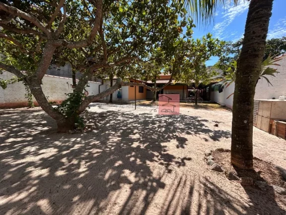 Imagem Casa ampla e conservada - 4 quartos/2 suítes.