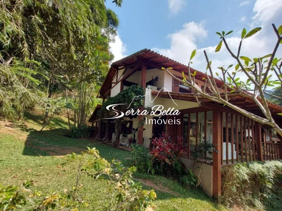 Imagem Casa com 5 dormitórios à venda, 354 m² por R$ 990.000,00 - Albuquerque - Teresópolis/RJ
