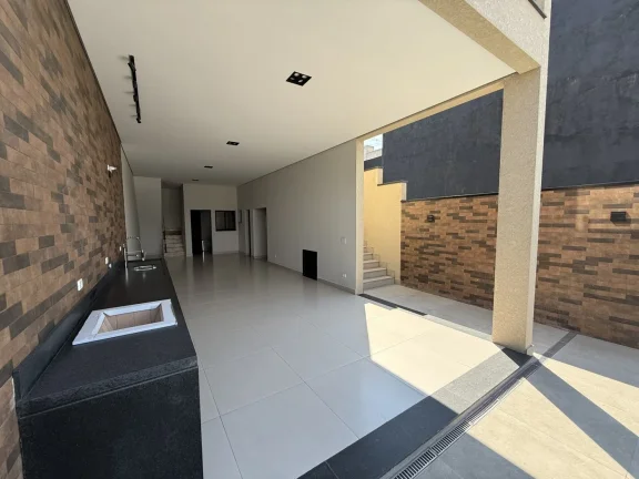Imagem Casa Alto Padrão com Piscina e Salão, Nova Jaguari SP