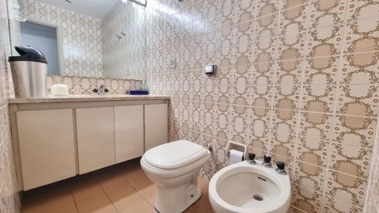Imagem PITANGUEIRAS - CALÇADÃO , LOCALIZAÇÃO PRIVILEGIADA , GARAGEM NO PRÉDIO.