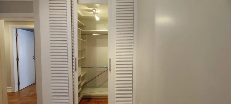 Imagem Apartamento 150 M², 3Q, 1 Suíte, Lavabo, 4 Banheiros, 1 Vaga fixa e escriturada, Dependência completa de serviço, Próximo a 2 estações do metrô.