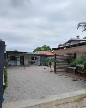 Imagem Casa para Venda em Florianópolis / SC no bairro São João do Rio Vermelho