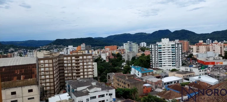 Imagem Apartamento 1 dormitório semimobiliado andar alto no Centenário Residence School