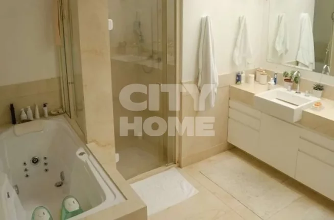 Imagem Cobertura espetacular em Moema Pássaros, fora de rota, em rua tranquila, arborizada, próximo a tod...