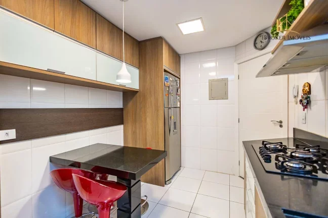 Imagem Sobrado TRIPLEX SEMIMOBILIADO com 4 quartos à venda, 186 m² por R$ 1.300.000,00 - Campina do Siqueira - Curitiba/PR