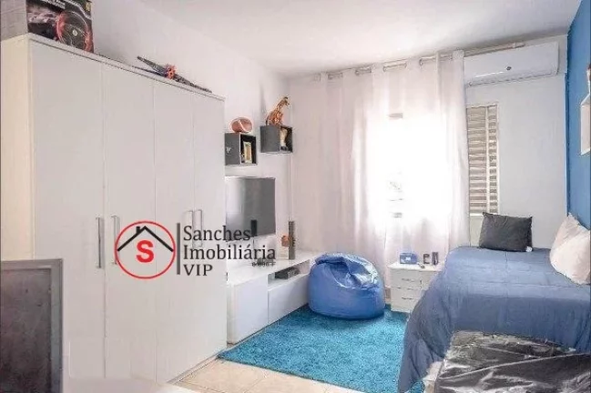 Imagem Sobrado lindo Vila Bertioga, parte interna toda reformada, casa aconchegante com 3 quartos sendo 1 suite, todos com ar condicionado, sala ampla, cozi