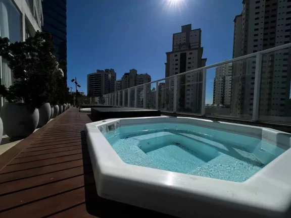 Imagem Apartamento com 3 dormitórios sendo 1 suíte e 2 vagas de garagem - Bairro Fazenda Itajaí/SC