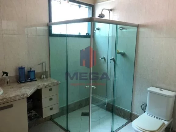 Imagem Linda casa situada na Praia da Costa com incríveis 274m2, 4 Quartos 2 suítes e um super lazer!!!