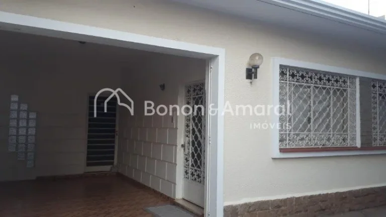 Imagem Casa térrea à venda no Bairro Taquaral, próxima à Miami Store, supermercado, farmácia, colégio...