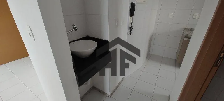 Imagem Apartamento com 2 quartos à venda em Casa Amarela no Recife/PE
