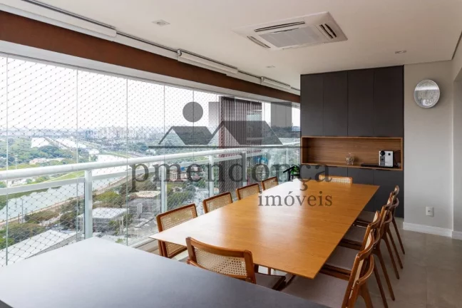 Imagem Cobertura com vista livre para a Marginal Pinheiros e um pôr do sol de tirar o fôlego. São 189m²...