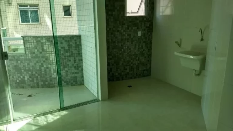 Imagem Apartamento com 2 dormitórios à venda, 90 m² por R$ 590.000,00 - Braga - Cabo Frio/RJ