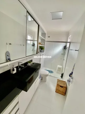 Imagem Apartamento à Venda Mobiliado e Equipado com 04 suítes, localizado em Meia Praia, Itapema - SC