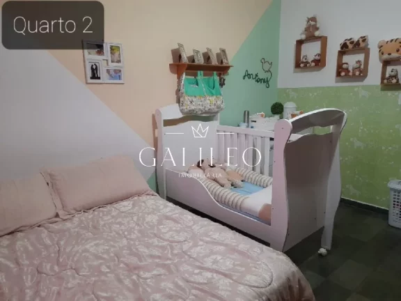 Imagem VENDA ou PERMUTA ÓTIMA CASA 200M² - 3 DORMITÓRIOS SENDO 1 SUÍTE -COZINHA/COPA -SALA DE ESTAR/JANTAR- VARANDA- QUINTAL- 3 VAGAS-JARDIM DO LAGO -JUNDIAÍ