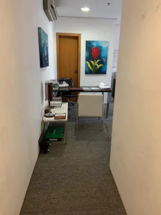 Imagem Aluga Sala Comercial de 41 m² na Avenida Dr. Cardoso de Melo - Vila Olímpia